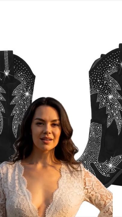 Shine bright like a star in our Shiny Rhinestone Booties! Perfect for brunch or dance floors. Who's ready to sparkle? ✨ 

#shopdecimals #fashion #trending #ladiesfashion #viral #RhinestoneBooties #ShopDecimals #fallfashion2025
