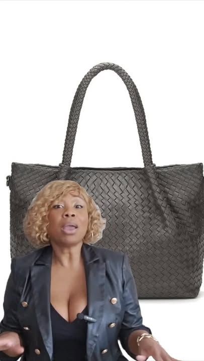 Juggling life like a pro? This woven shoulder bag is your new BFF! 🌟 Stay chic and organized through the hustle. Level up at ShopDecimals…more

#ShopDecimals #trending #viral #handbag #ChicCarry #WovenEssentials #fallfashion2025